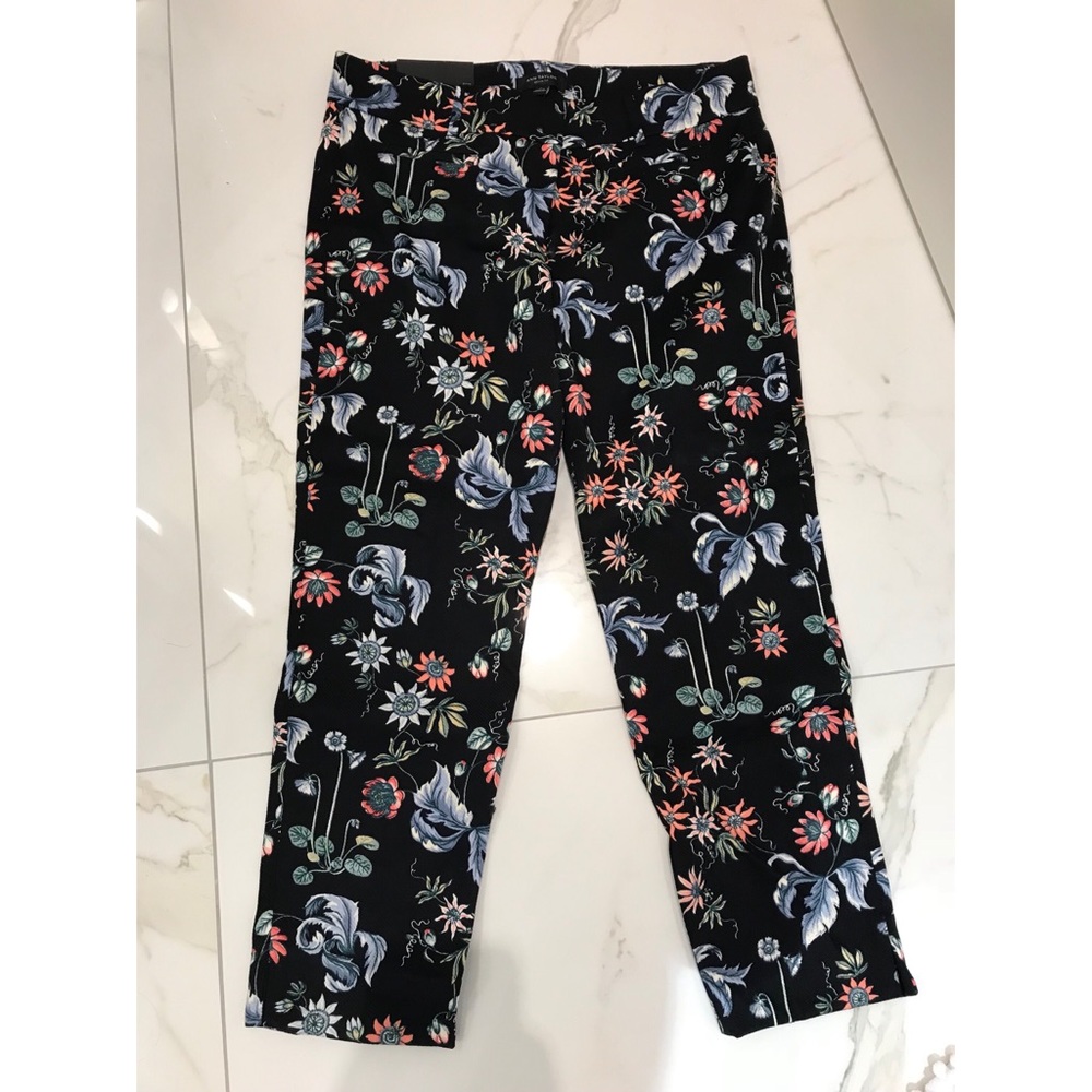 BNWT ANN TAYLOR CROP DRESS PANTS IN FUN PRINT
